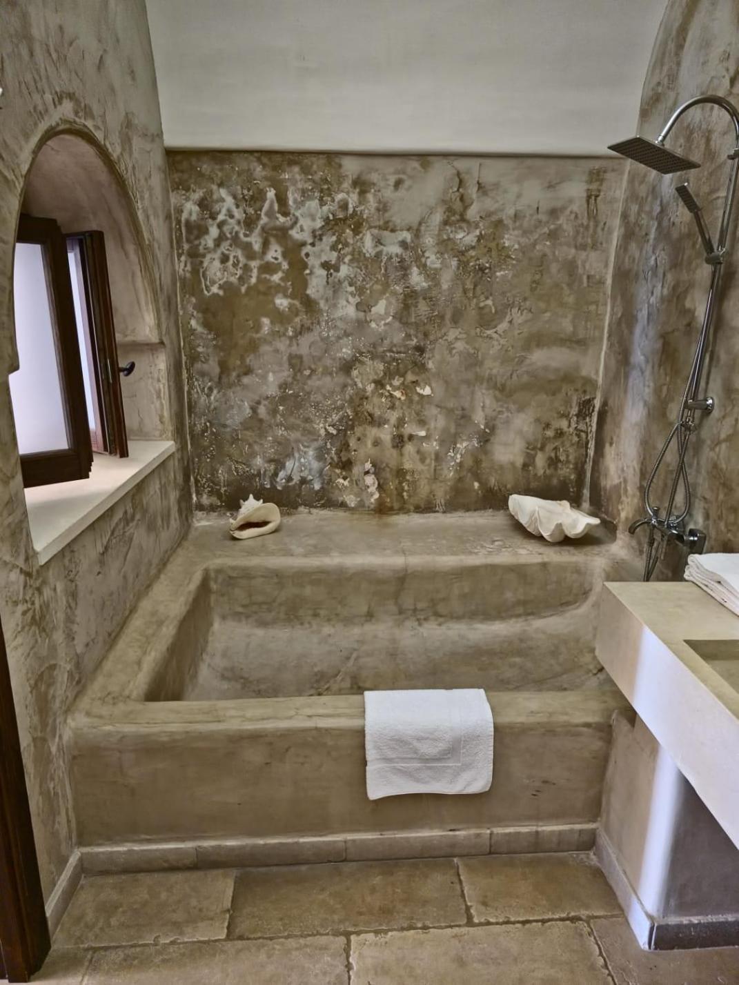 Bed and Breakfast Masseria Boezio Ostuni Torre Santa Sabina Exterior foto